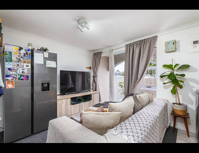 BEDROOM STUDIO APARTMENT FOR SALE IN BLOUBERG SANDS